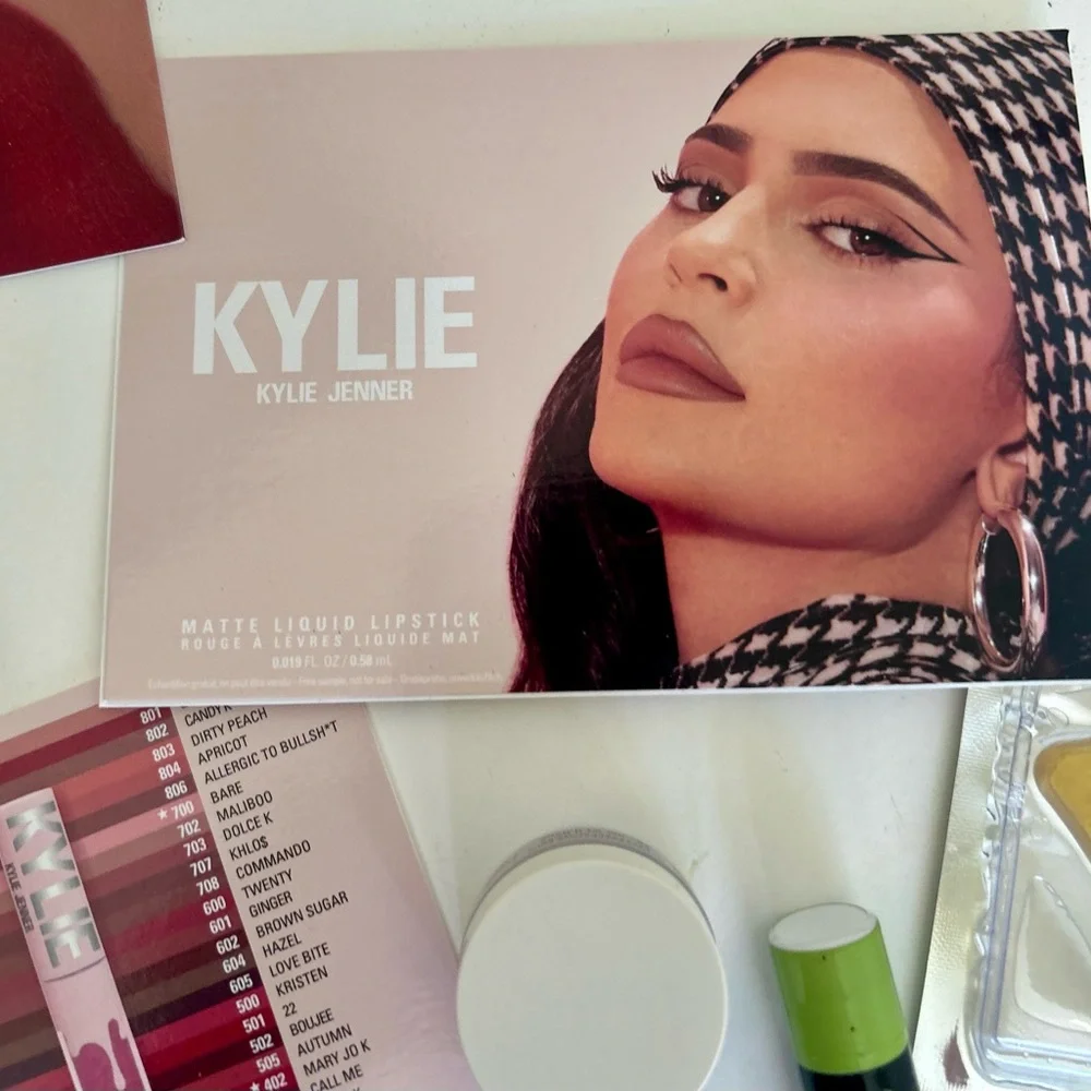 8 Piece Lip Care Bundle Fresh Dior Kylie Rabanne Mask Hemp Oil Lipstick Samples